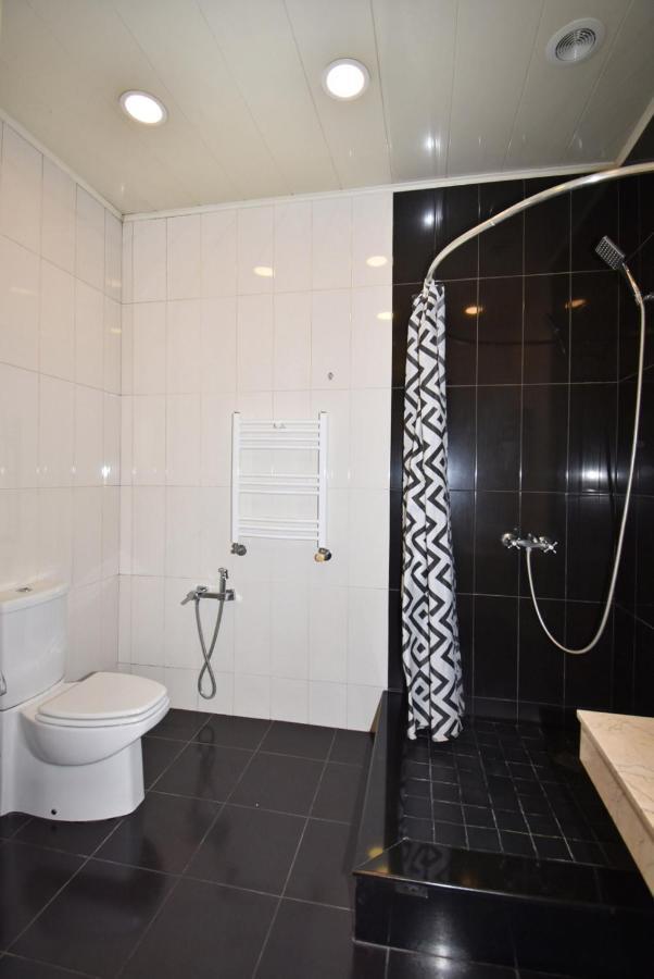 Homestay At City Center Yerevan Exterior photo