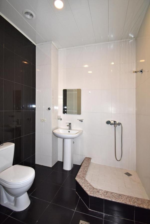 Homestay At City Center Yerevan Exterior photo